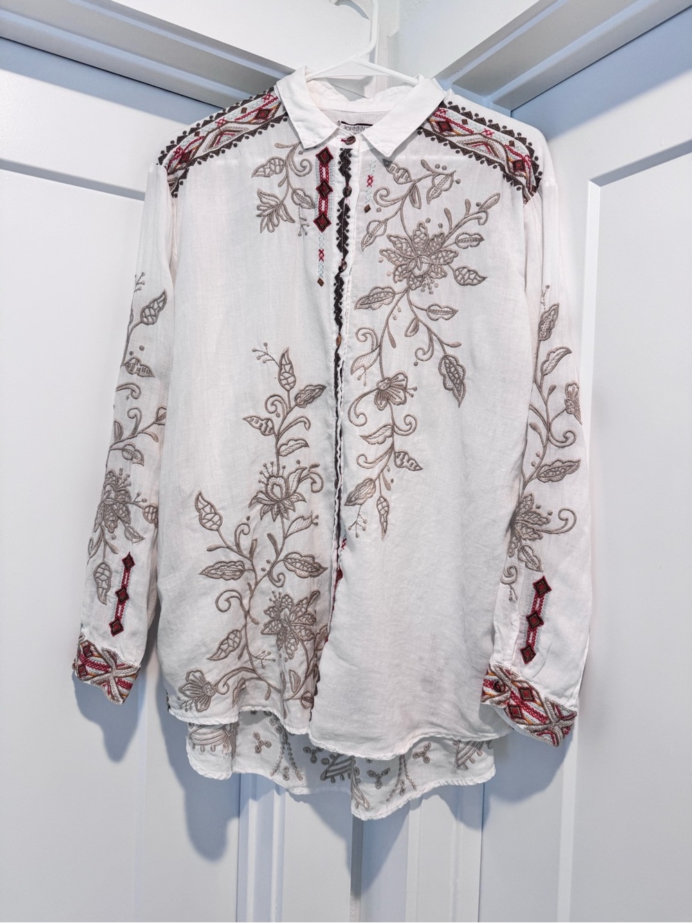 Johnny Was Embroidered White Floral Button-Up Blouse